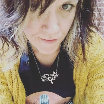 brokenbeats's profile picture. ..ruled by music, passion and pain..