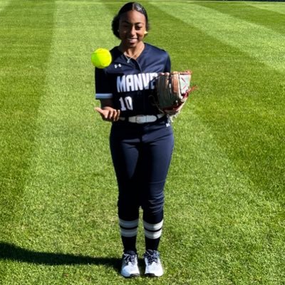 Manvel Highschool ’24🤍Catcher /3B| PVAMU softball commit