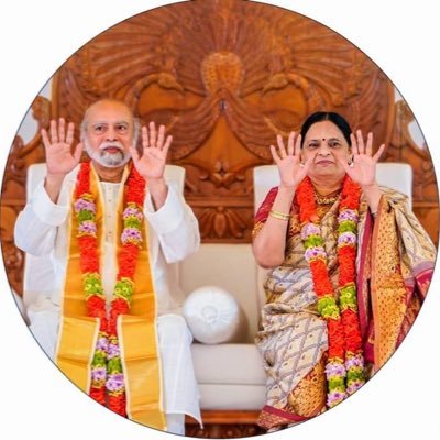 OnenessGam's profile picture. Movimento da Era Dourada com a missão de Iluminar 81.000 pessoas, vivendo em estado de Alegria e Unidade.