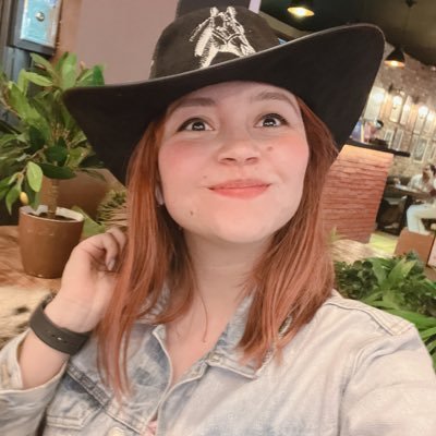 SteffyPerillaM's profile picture. Aficionada al deporte,
Ingeniera consagrada,
Imperfecta y ...... (?)
🌸🥊🍏🍀🌎
Persiste, Resiste, Asciende
