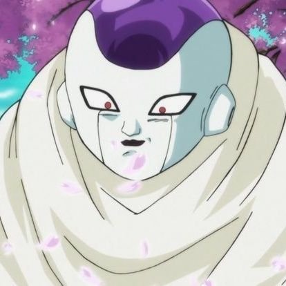 KarlaHe31000971's profile picture. 