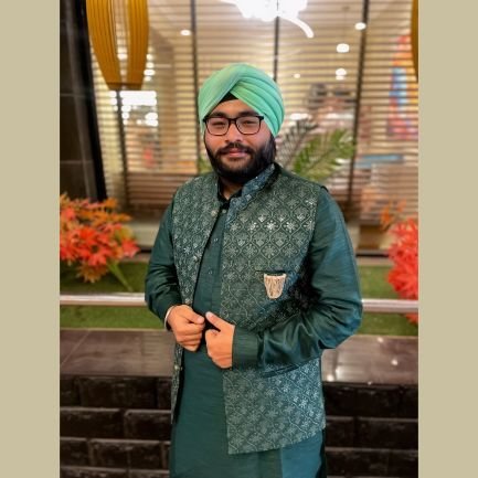 akashdeepbajaj7's profile picture. Simply Human
Working in HDFC Bank 
Airforce Relationship Manager