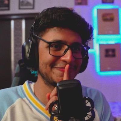 NischayMalhan14's profile picture. 💫तुम मीले तो जीना आगया 💫
he is merical 🐚
🌈:: @triggeredinsaan 
happiness of my life ❤