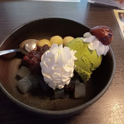 主に多肉植物を投稿しています✨
たまにスイーツ系🍩も投稿しています！
是非ともフォロー宜しくお願いします～
追記・フォロバは確認次第します。あと気軽にDMなどして貰えると嬉しいです‼️
フォロワー200人突破🎉 #多肉植物 #多肉植物好きと繋がりたい