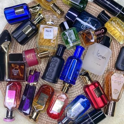 I sell all kinds of •Wigs  •Perfumes  •Bags