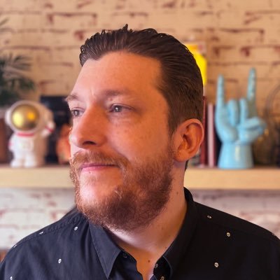 Freelance Animator/motion designer based in Amsterdam // Love rock & metal 🤘🏻 keyframes and pixels.