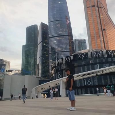 K6QJLLOCWBPvLLI's profile picture. ..................
.................
.................
...............................

عبدالملك اليافعي