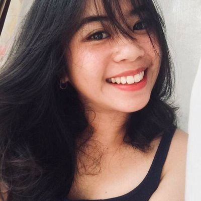 cozycxxie's profile picture. What are you doing here?