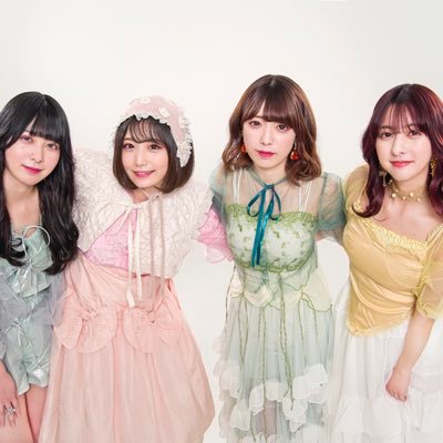 原宿発！4人組アイドルユニット『神宿』の公式アカウント。