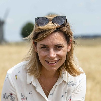 __Alienor__'s profile picture. Agricultrice. Engagée dans la coopérative @_AXEREAL pour une agriculture régénérative #agricultrice #ski #motorsport