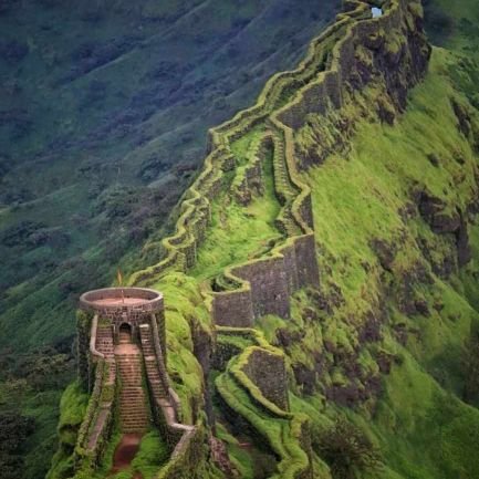 ●•٠· सह्याद्रीचा सिंह गर्जतो, शिवशंभू राजा......दरीदरीतून नाद गुंजला महाराष्ट्र माझा! ٠··٠•●