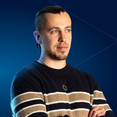 🖥 Freelance Web Developer (React/TypeScript/Next/Node)
🎸 Musician (Guitar & Bass)
🏝 Traveler