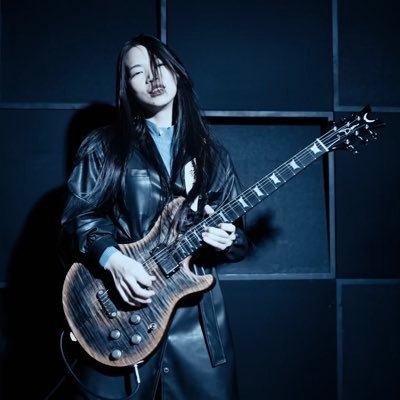 HM/HRが大好物🎸 MetallicaとLOVEBITES が大好きな親父です🤘 ジェイムズの笑顔とmiyakoさんのクールな表情がたまらん😆 hide 清春 BandMaid Aldious 鬼滅の刃ジョジョ 怪談 音楽、アニメ、漫画、筋トレ オカルト好きな方々と交流したいので無言フォローご容赦下さい🙏