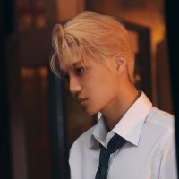 퓨퓨(@zkdlinforever) 's Twitter Profile Photo