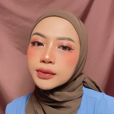 Just a peach that interested in makeup; skincare; (sometimes) kdrama&marvel things ✧ #peaxhlattemakeup #peaxhlattereview #peaxhlatteskin ✧ ✉️uptolu.26@gmail.com