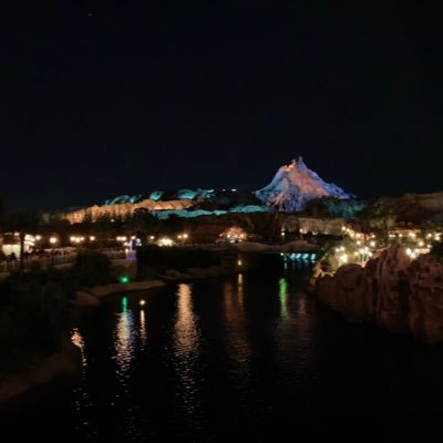 sena_tukemen's profile picture.