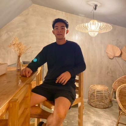 ItsmeAdrianM's profile picture. There's a change to start over again 😊