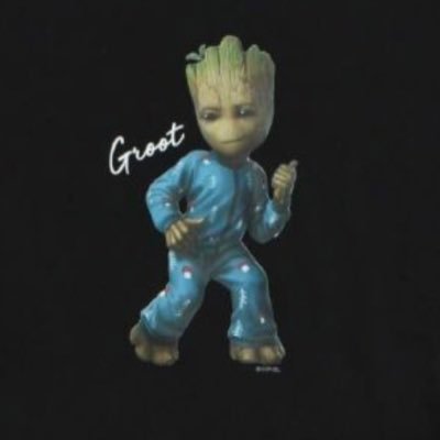 rrrr412_'s profile picture. 