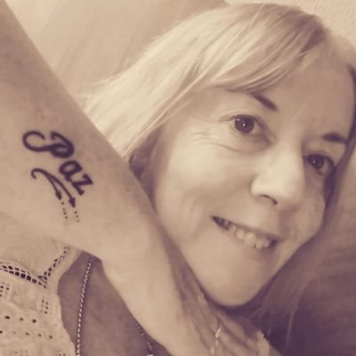 TeacherGpaz's profile picture. Ser positivo. Magia es verte sonreir.🥰 
Mis amores... Mi familia, mis hijos, humanos y de cuatro patas... Mi nuevo amor, mi nieta Ornella 💞🐣Los amo!! 🥰🥰🥰