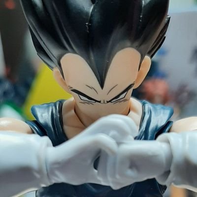 Manga addict 💞🔥 Toy photography/comics 🪀DBZ mostly🐉💪
Multishipper in every fandom so deal with it 😘❤ Here for the fun and making new friends!