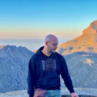 tomeu_febrer's profile picture. Mallorca. Professor de biologia. Encara que tremoli com una fulla sempre sé on tinc les arrels. Països Catalans.