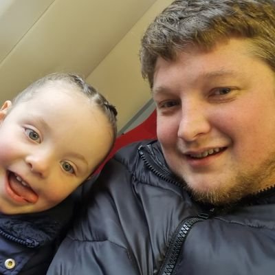 Media Lead @RCFCYouth | Single Dad to Twin Girls 👸👸PREV: Bracknell Aces & Bracknell Athletic SMM and Sec.