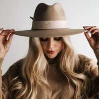 Allix Traylor (@eolandeatterbe1) 's Twitter Profile