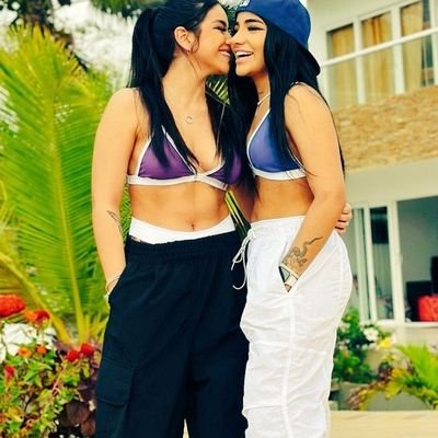 shurii vale luchi rosi Karol las amo son las mejores gracia por sacerme sonrisa son unicas