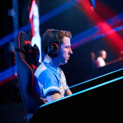 Professional Starcraft 2 Zerg player from Sweden. Proudly representing @psistormgaming! https://t.co/k8ZZTesXQH