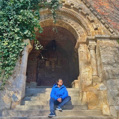 avg FB shitposter trying to diversify here • 🇫🇷 🇬🇧🇹🇷 🇵🇰 Aix Marseille 23’ • Bilkent 22’• IBA 24’ • @FCBarcelona