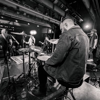 theashpowell's profile picture. 