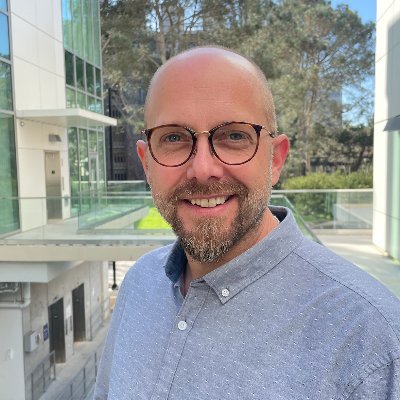 martinrehm's profile picture. Father, Researcher, (Informal) Learning in (Social) Networks