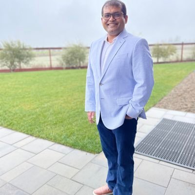 Co-Founder: https://t.co/eKGItCLbgP,Civil eng, Foodie,Traveler. love politics, cricket, movies, music. Columnist; RTs not endorsements. Views here are personal