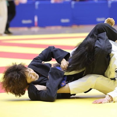運動嫌いPUNK好きの不健康な郵便屋です。40歳過ぎてから柔術始めました。フィジカルゼロ、怪我ばっかしてるポンコツ青帯です😂 Twitterよくわかっていないので、失礼があったらごめんなさい🙇♀️ X-TREME EBINA所属