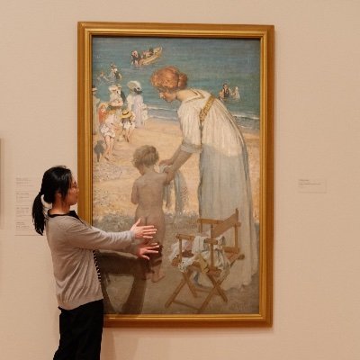 gloaroyo's profile picture. formerly a self-proclaimed professional bathroom singer, questioning the 3 minutes you have to wait after pouring water into noodle cup