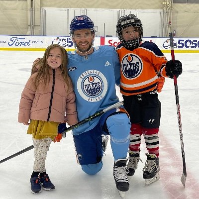 Latter-Day Saint, husband to @bonmckinlayryan, proud father of Zane and August, corgi dad, world traveler, Edmonton Oilers #10. Instagram: derekryan86