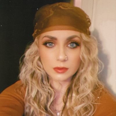 sheisbaegod Profile Picture