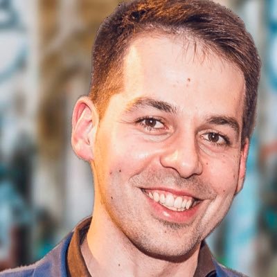 NoyGrisaru's profile picture. Builder. Words.