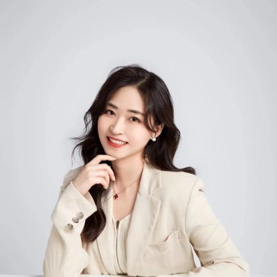 ywketty's profile picture. Sales-engineer