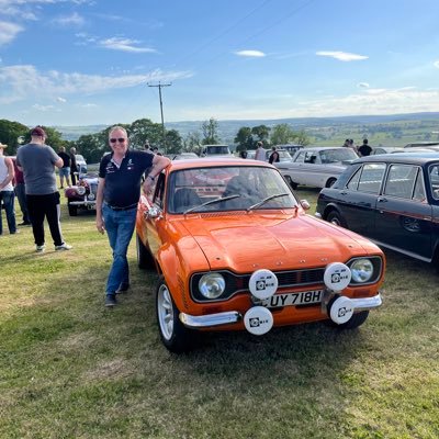 stainsbyrhgs's profile picture. Please have a look at our new venture@ https://t.co/4OxZpF8XQ9. please look at - www.RHGS-wedding car https://t.co/Vaef8kuW8Z