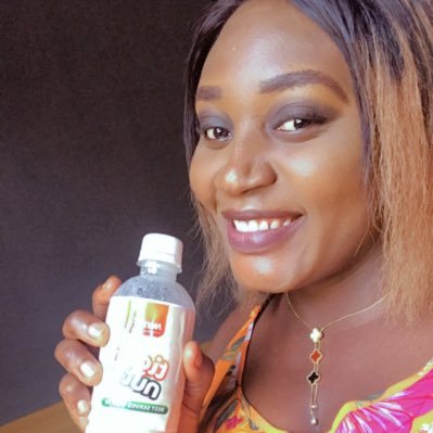 I sell healthy, creamy and sweet tigernut milk for your nourishment, made with different fruits 🥥🍌🥛 and fresh juices 🍉🍇🍉🍊