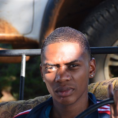 KeeksMrGroovist's profile picture. Sponsored by POES🙂