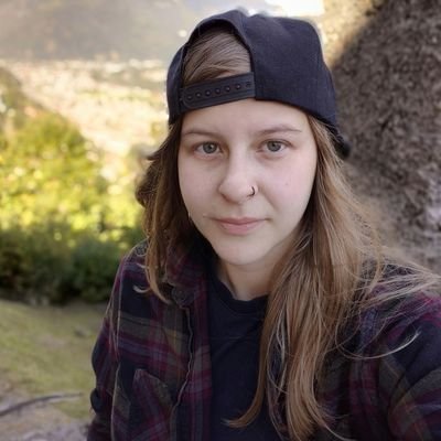 AdiEarperTAT's profile picture. she/her 29