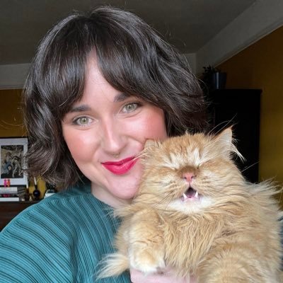 Chunky lady author - WELCOME TO YOUR LIFE out now from HarperCollins! Mostly chat about writing, crochet and her ginger cat. Agent @RachelPhilippa.