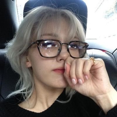 laviefa's profile picture. 𝓟𝓸𝓻𝓽𝓻𝓪𝔂𝓮𝓭 2001’s ╱ #전소미; Soloist who born in Canada but Korean raised. 그녀는 성격이 아주 좋은 친절한 사람입니다。