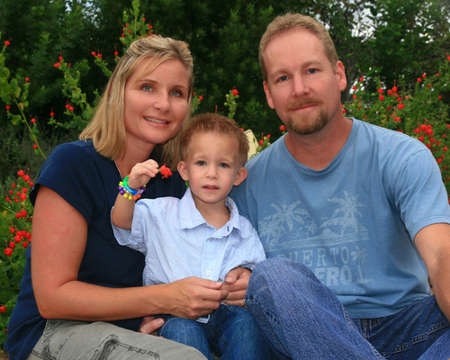 LASeitsinger's profile picture. Business owner, Navy Veteran, Wife and Mom- Conservative Republican - Let's get spending under control in our county and country!