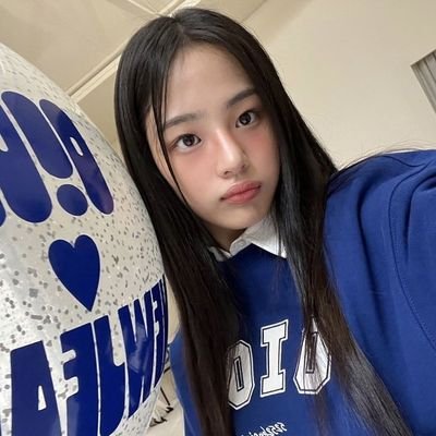 ghRp2p9k4fM39IV's profile picture. เค้าขายการ์ดแท้ค่ะ ไม่ขายการ์ดปลอม ถ้าใครสั่งและได้ของแล้วฝากรีวิวลงทวิตหรือในแชทด้วยนะคะ ถ้ารีวิวลงทวิตใส่แฮชแท็ก#รีวิวเบ้บครั่งรักน่องมินจี ด้วยนะตะ ขอบคุณค่ะ