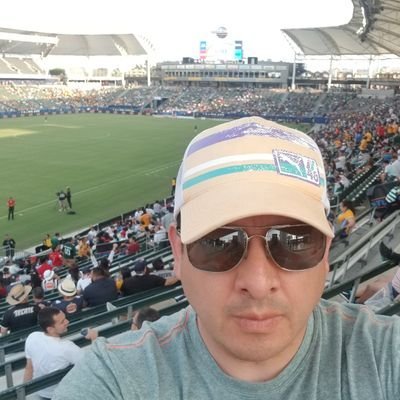 fonti_jonathan's profile picture. Space and stars. We are just dust. Carl Sagan.