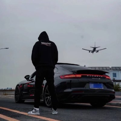 qyyywt's profile picture. 人与人之间最大的吸引力，就是你这个人传递给对方的温暖/踏实/认真/善良❤️。情感类自媒体博主🥰每天更新自己的生活工作💼喜欢的可以关注私聊，可约线下