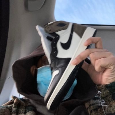 akaDiivine's profile picture. Sneaker Curator | Full Stack Dev